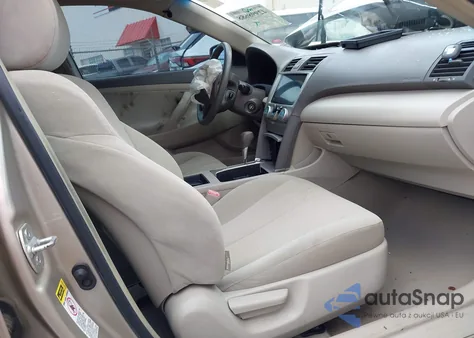 2009 Toyota Camry Le z USA, uszkodzony, nr VIN 4T1BE46K09U839190